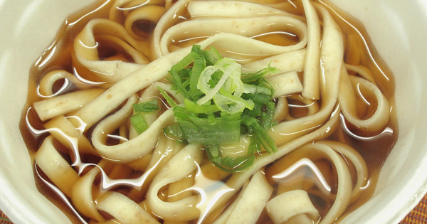 JAきたみらいの新商品「麦香旨 麦まるごとうどん 平打ち」が5月20日発売