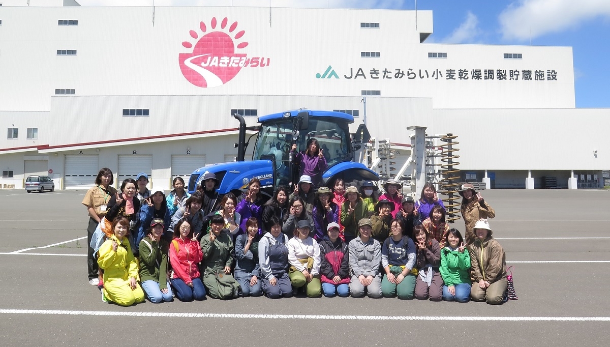 JAきたみらいフレッシュミズがトラクターの試乗を体験しました！