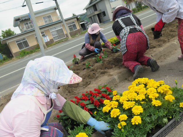 花壇づくりの様子2