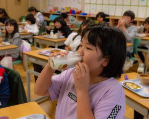 置戸小学校給食の様子3