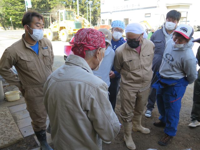 安部鉄工所での様子